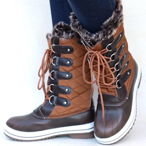 New Tan Quilted Lace Up Weatherproof Snow Boots - Picture 3 of 3